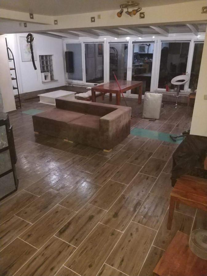 Wohlfuehloase - Zimmer, Appartment - Im Herzen Starnbergs Buitenkant foto