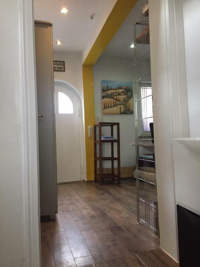 Wohlfuehloase - Zimmer, Appartment - Im Herzen Starnbergs Buitenkant foto